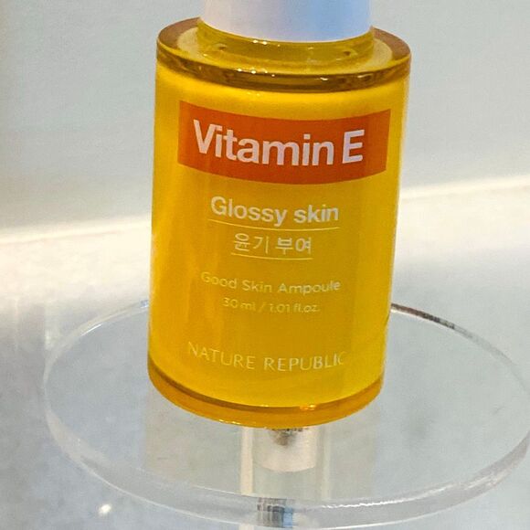 NWOT Nature Republic Korean Glossy Skin Good Skin Vitamin E Ampoule Skincare 30m - Picture 2 of 3